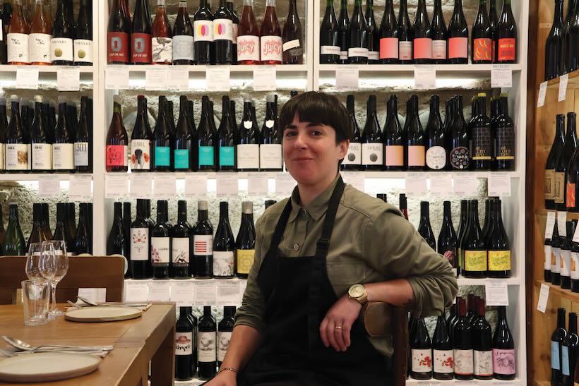 Jessica Merlo ready to teach natural wine students at Al Sur de Granada (2)