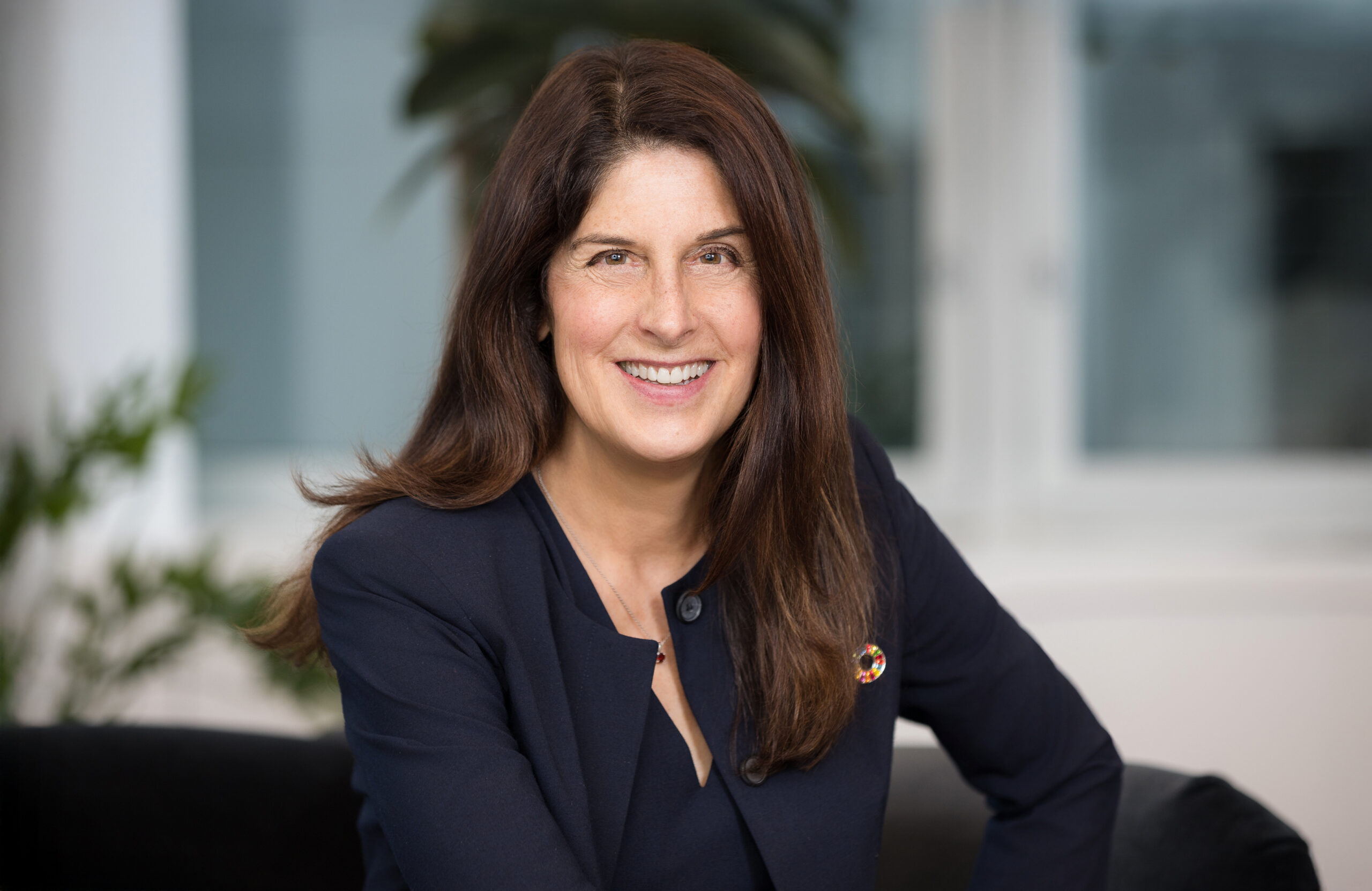 Ann Tracy Headshot