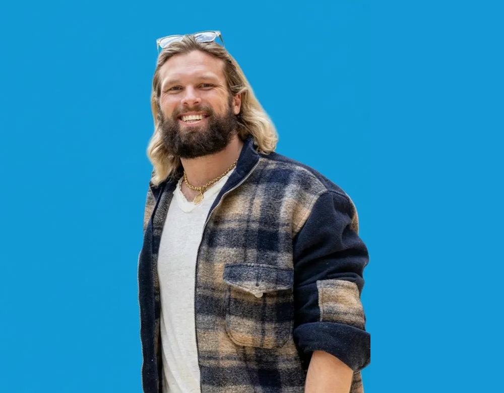 fa aabb fb adf dbebd headshot headshot v fd